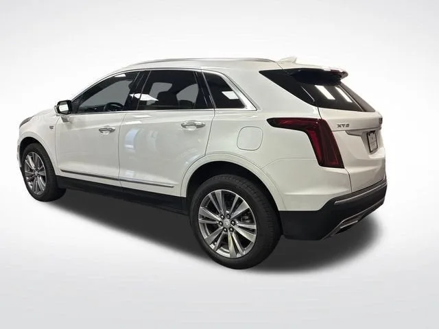 2024 Cadillac XT5 Premium Luxury photo 3