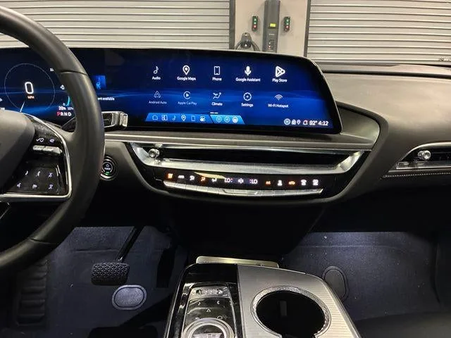 2024 Cadillac LYRIQ Tech photo 50