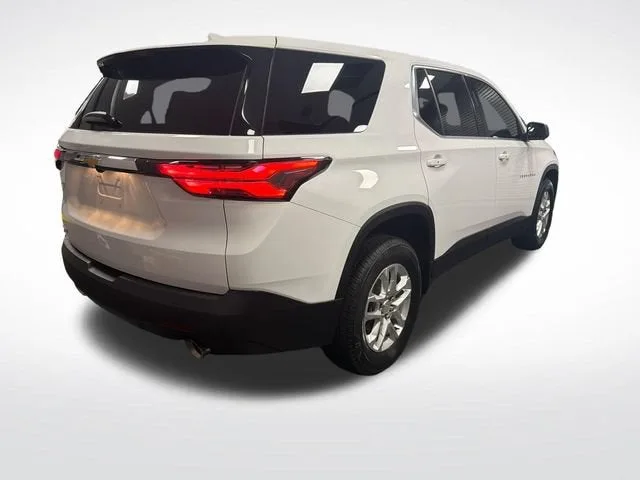 2024 Chevrolet Traverse Limited LS photo 5