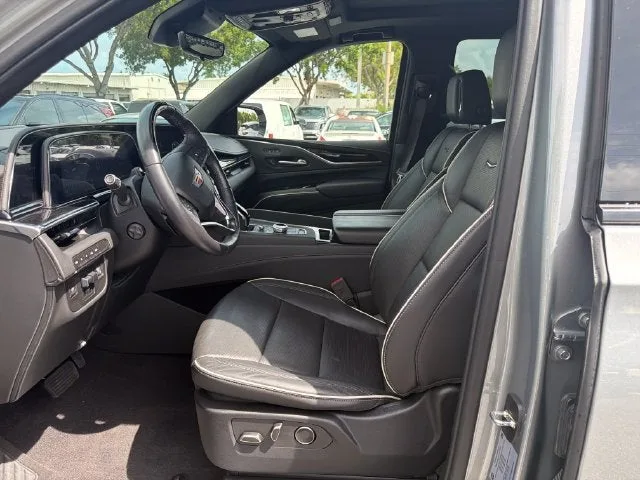 2024 Cadillac Escalade Sport photo 9