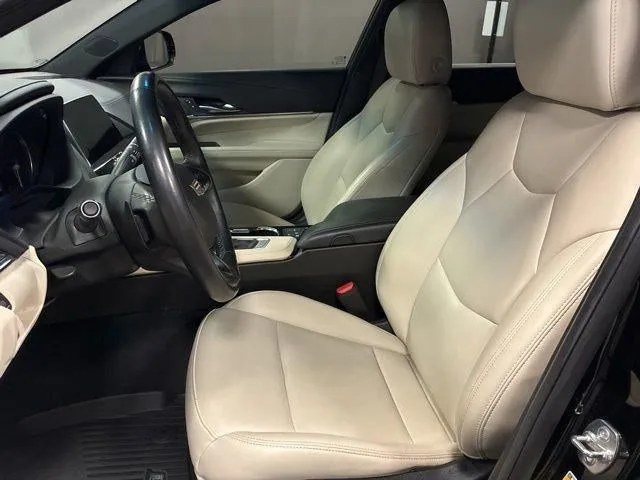2025 Cadillac CT4 Luxury photo 9