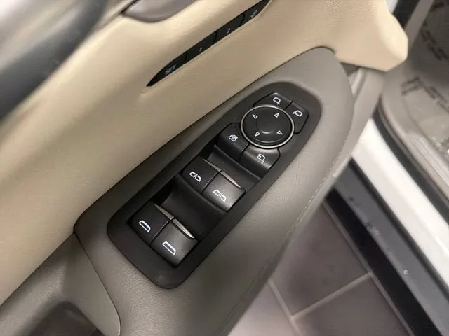 2026 Cadillac XT5 Premium Luxury photo 11