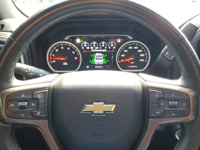 2022 Chevrolet Silverado 2500 HD High Country photo 23