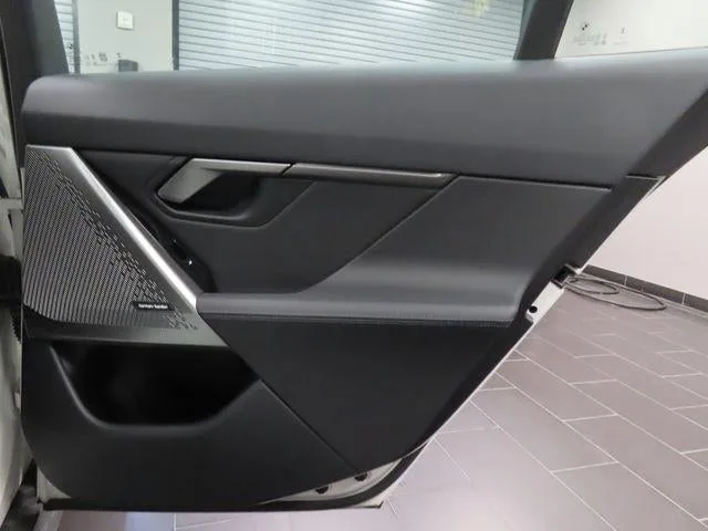 2026 BMW 5 Series 530i photo 36