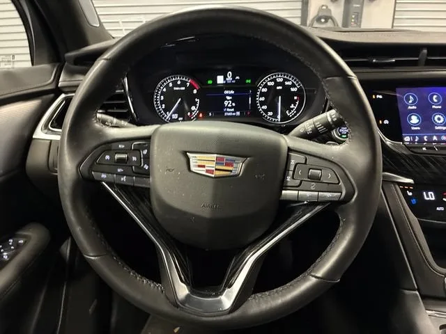 2025 Cadillac XT6 Premium Luxury photo 14