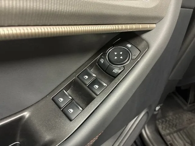 2026 Ford Explorer Active w/100A Pkg photo 11