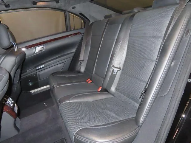 2008 Mercedes-Benz S-Class 6.3L V8 AMG® photo 46