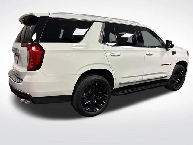2024 GMC Yukon Denali photo 5