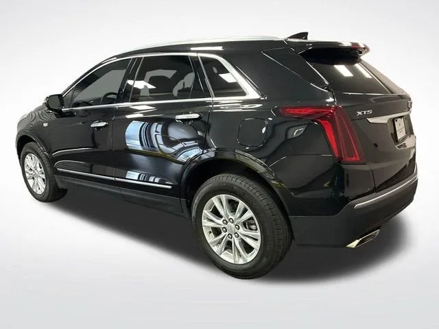 2024 Cadillac XT5 Luxury photo 3