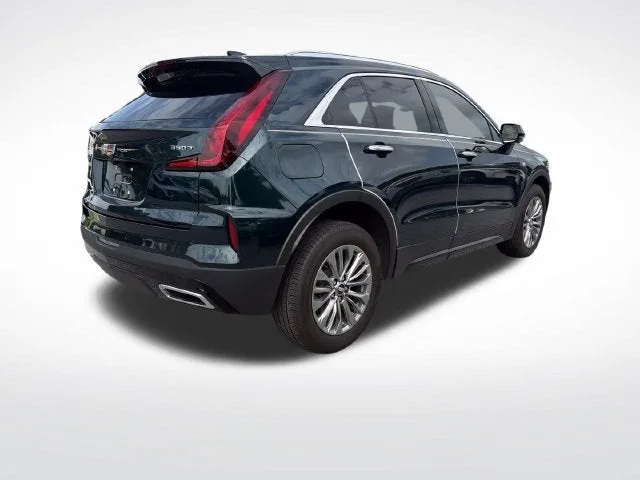 2025 Cadillac XT4 Premium Luxury photo 5