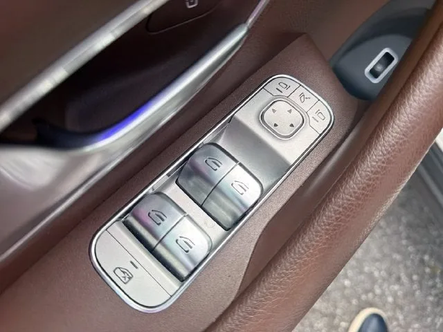 2025 Mercedes-Benz GLS GLS 450 photo 11