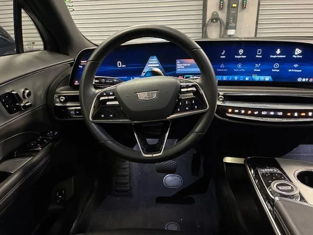 2024 Cadillac LYRIQ Tech photo 45
