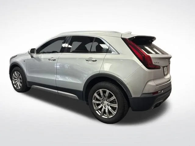 2019 Cadillac XT4 FWD Premium Luxury photo 3