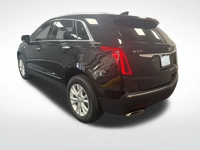2024 Cadillac XT5 Luxury photo 3