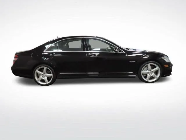 2008 Mercedes-Benz S-Class 6.3L V8 AMG® photo 33