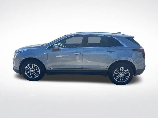 2023 Cadillac XT5 FWD Premium Luxury photo 2