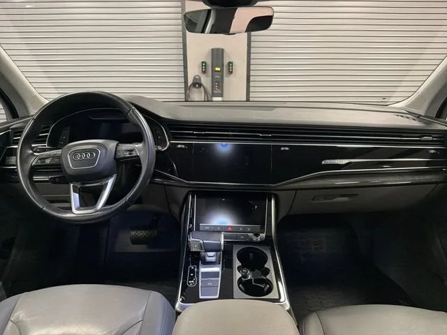 2022 Audi Q7 Premium Plus photo 12