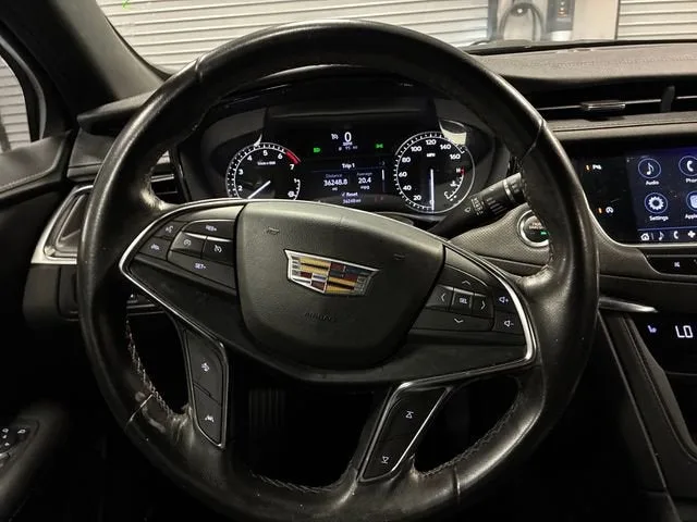 2023 Cadillac XT5 Luxury photo 14
