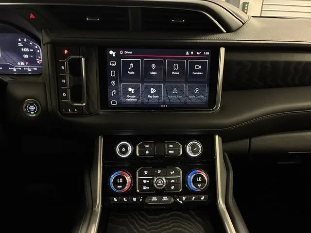 2024 GMC Yukon XL Denali photo 19