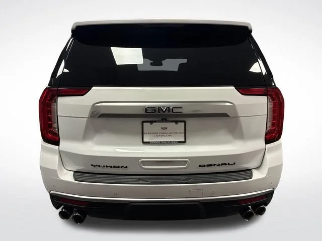 2024 GMC Yukon Denali photo 4