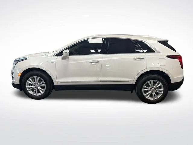 2026 Cadillac XT5 Premium Luxury photo 2