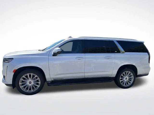 2023 Cadillac Escalade ESV 4WD Premium Luxury photo 2