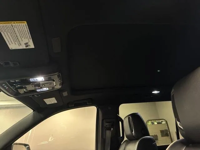 2025 Cadillac Escalade ESV Sport photo 22