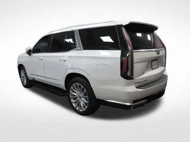 2024 Cadillac Escalade Premium Luxury photo 3