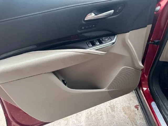 2022 Cadillac XT4 FWD Premium Luxury photo 10