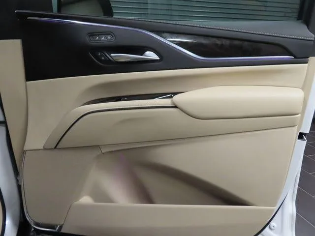 2024 Cadillac Escalade Premium Luxury photo 41
