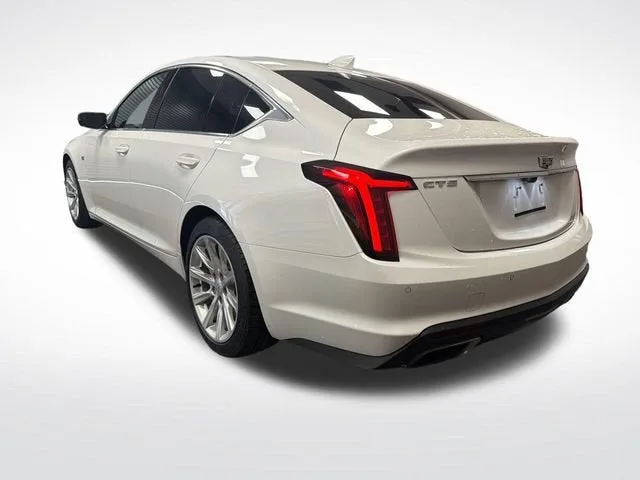 2023 Cadillac CT5 Luxury photo 3