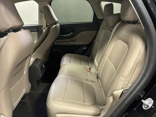 2023 Lincoln Corsair Standard photo 26
