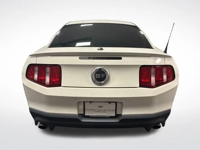 2011 Ford Mustang GT photo 4