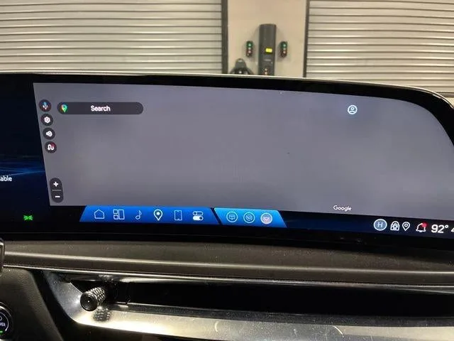 2024 Cadillac LYRIQ Tech photo 20