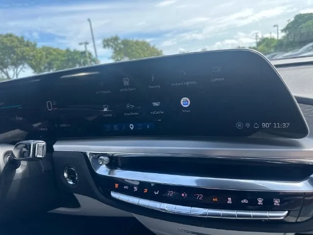 2023 Cadillac LYRIQ RWD Luxury photo 18