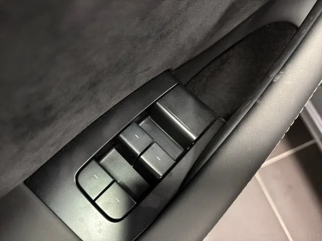 2024 Tesla Model 3 Performance photo 11