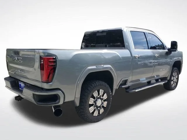 2024 GMC Sierra 2500 HD Denali photo 4