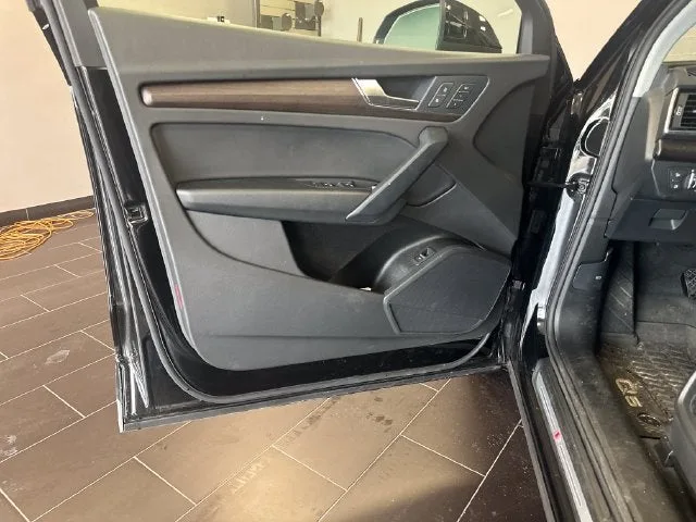 2024 Audi Q5 S line Premium photo 10