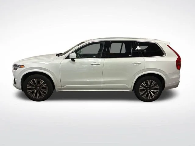 2020 Volvo XC90 Momentum photo 2