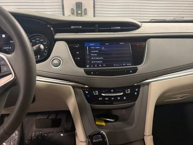 2026 Cadillac XT5 Premium Luxury photo 18