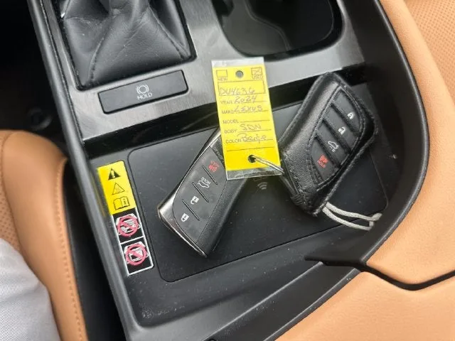 2024 Lexus ES ES 350 photo 20