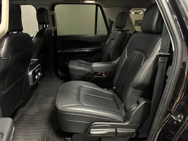 2021 Ford Expedition Max Platinum photo 26