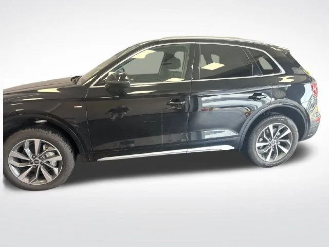 2024 Audi Q5 S line Premium photo 2