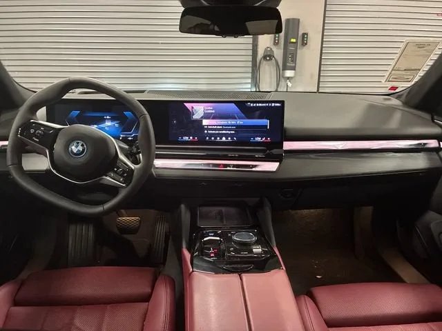 2026 BMW i5 eDrive40 photo 12