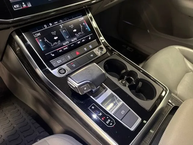 2022 Audi Q7 Premium Plus photo 31