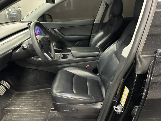 2022 Tesla Model Y Performance photo 9