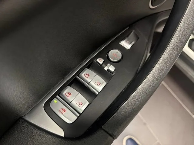2021 BMW X3 sDrive30i photo 11