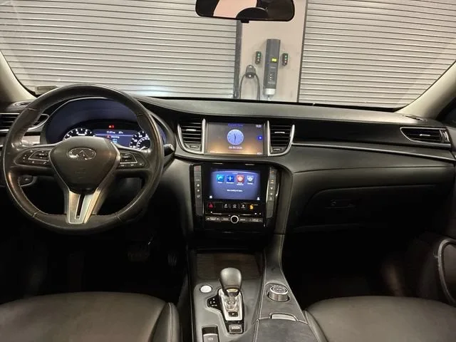 2019 INFINITI QX50 PURE photo 12