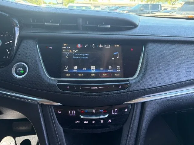 2019 Cadillac XT5 Luxury AWD photo 10