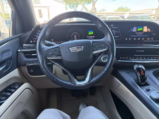 2023 Cadillac Escalade ESV 4WD Premium Luxury photo 12